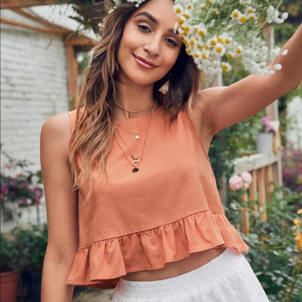 NWOT SHEIN | Ruffle Hem Cropped Tank Top